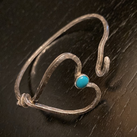 Handmade Sterling Silver Heart Bracelet w/Turquoise Bead Child or Small Adult - Picture 4 of 6